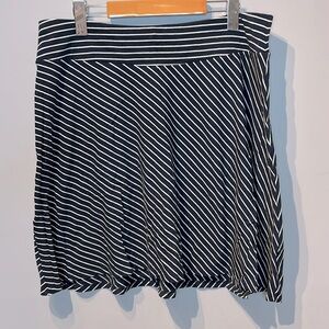 Columbia Reel Beauty II Navy And White Striped Skirt